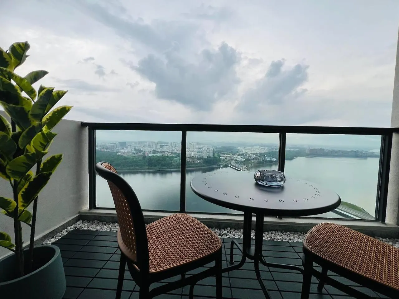 R&F Seine Region At Anju Apartment Johor Bahru
