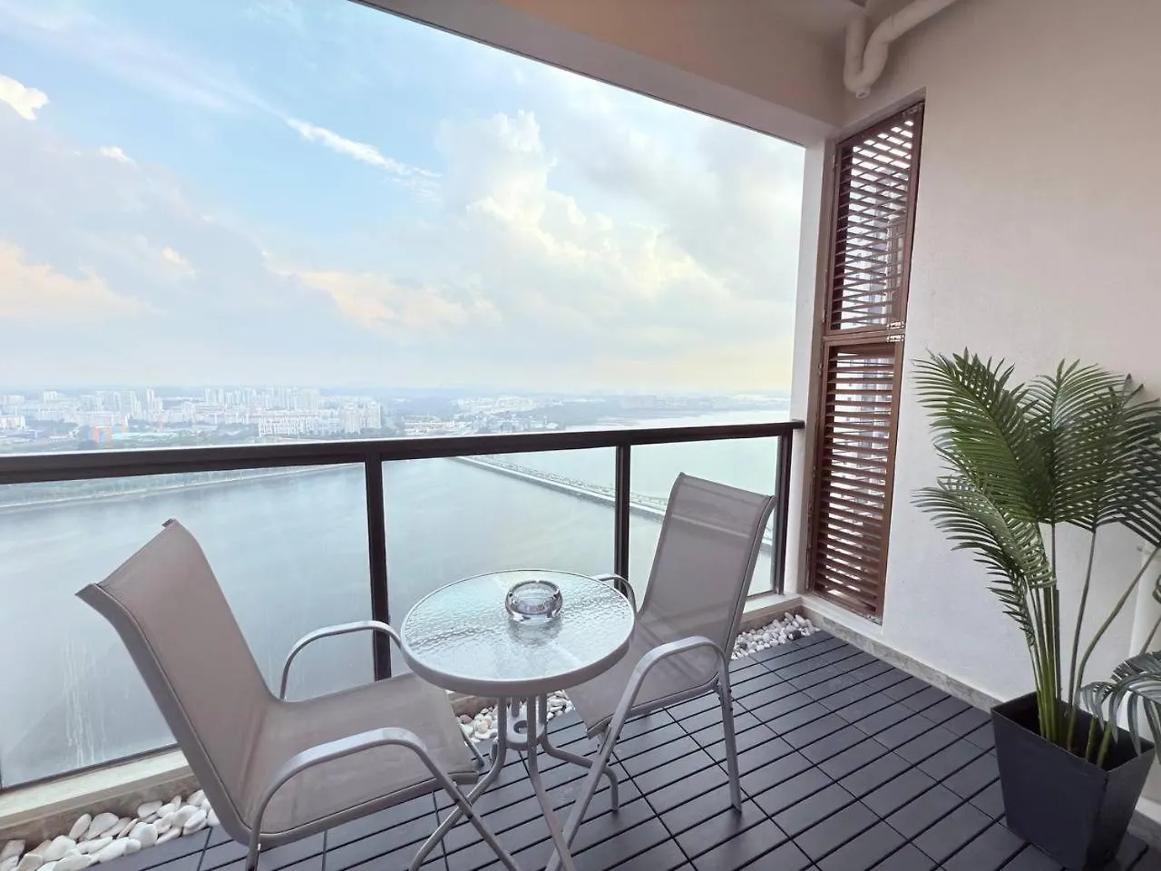 R&F Seine Region At Anju Apartment Johor Bahru
